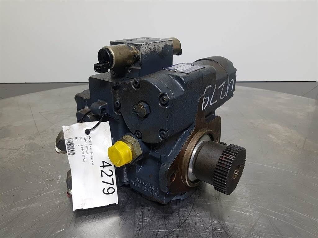 Sauer Sundstrand 42R41DG1A172J2C - Kramer - Pump 1