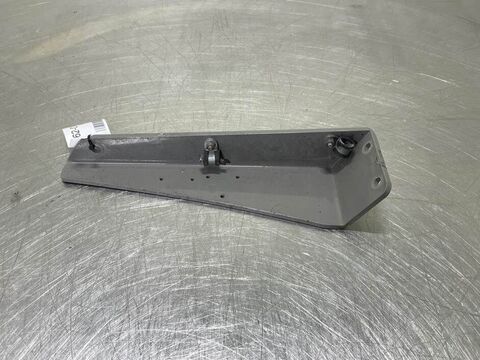 L506C-93024780-Bulb carrier/Lampensteun 2
