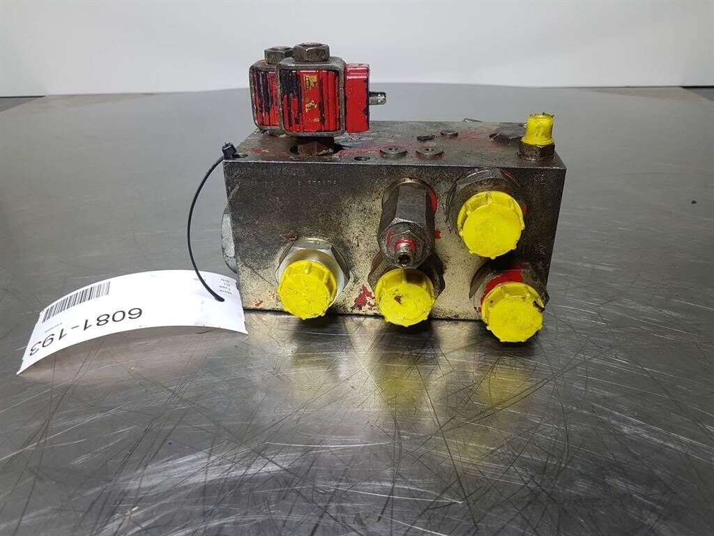 Hydraulics 8F5107B - Valve/Ventile/Ventiel 3