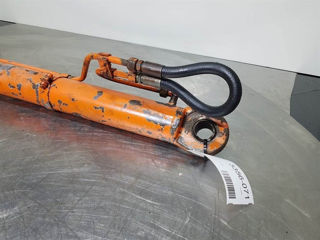 - Lifting cylinder/Hubzylinder/Hefcilinder 2