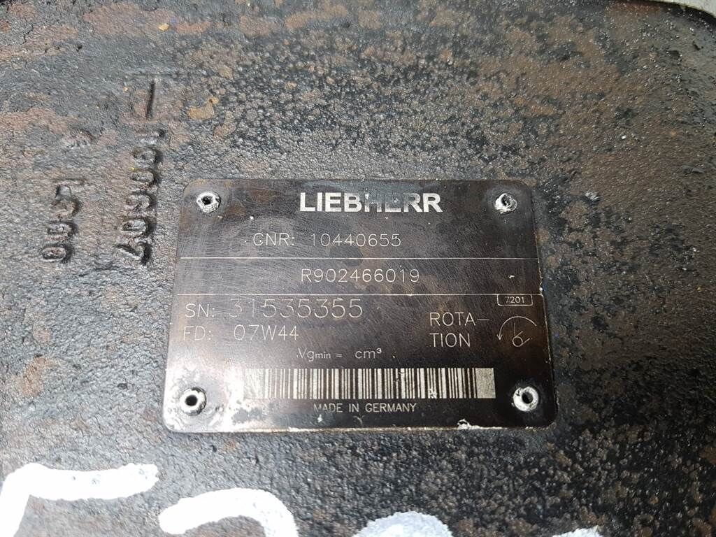 10440655 - Load sensing pump 3