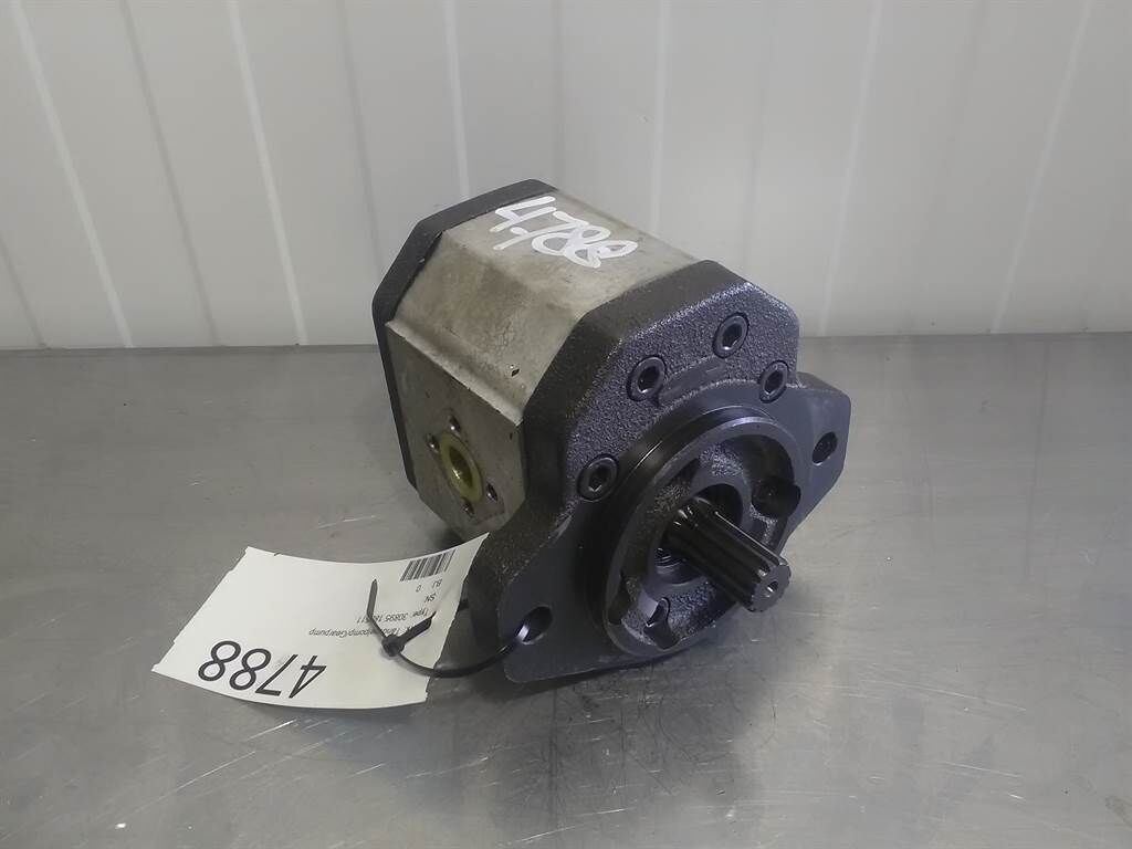 Rock 32594 - Gearpump/Zahnradpumpe/Tandwielpomp 1