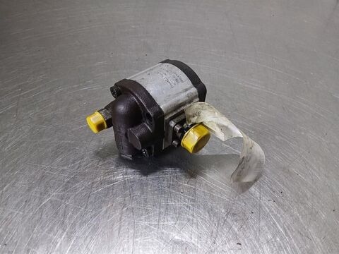 Sonstige 1517220574 - Liebherr L 544 - Steering unit