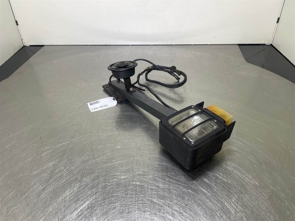 AZ6-4145335O/4193447A-Light/Leuchte/Verlichting 3