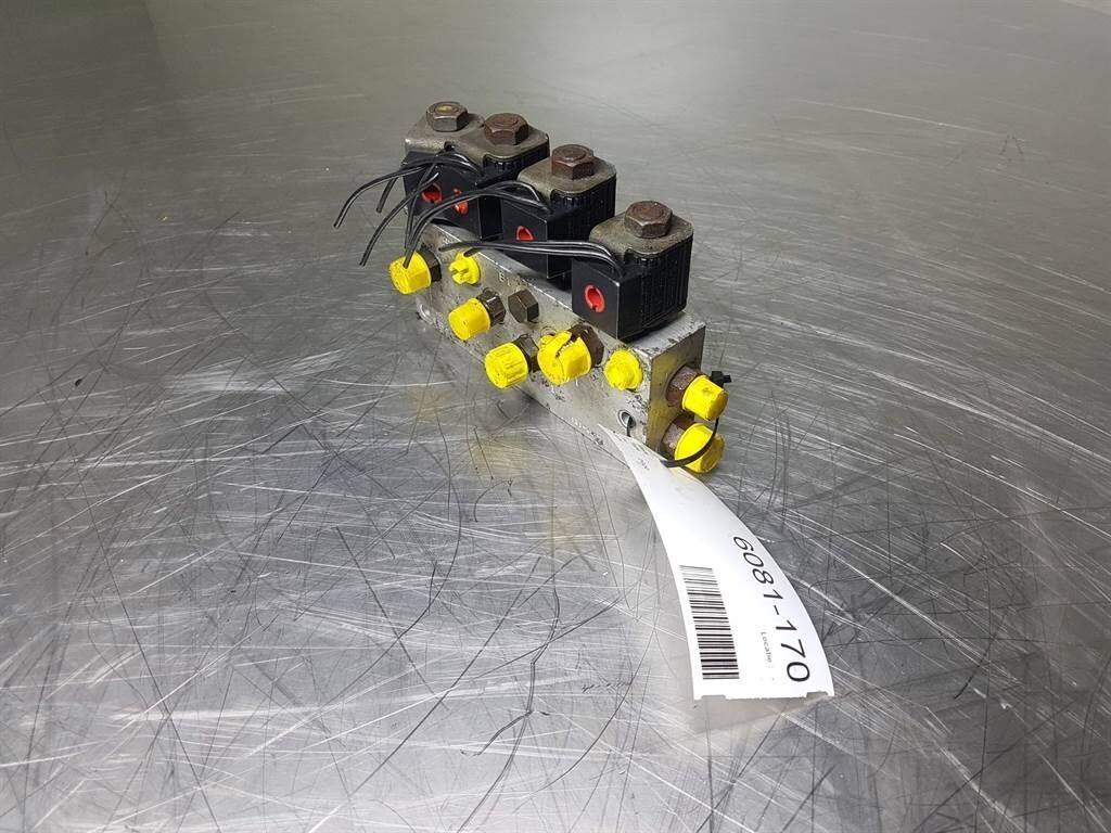 Hydraulics 8F4526B - Valve/Ventile/Ventiel 1