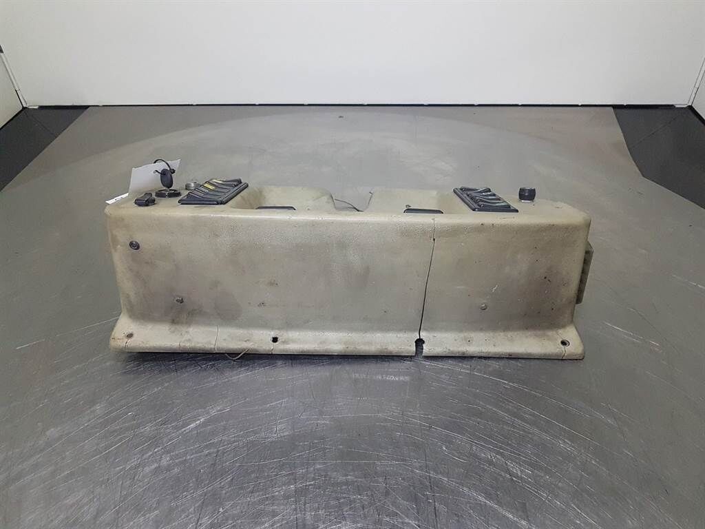 AZ14 - /Console/Konsole 3