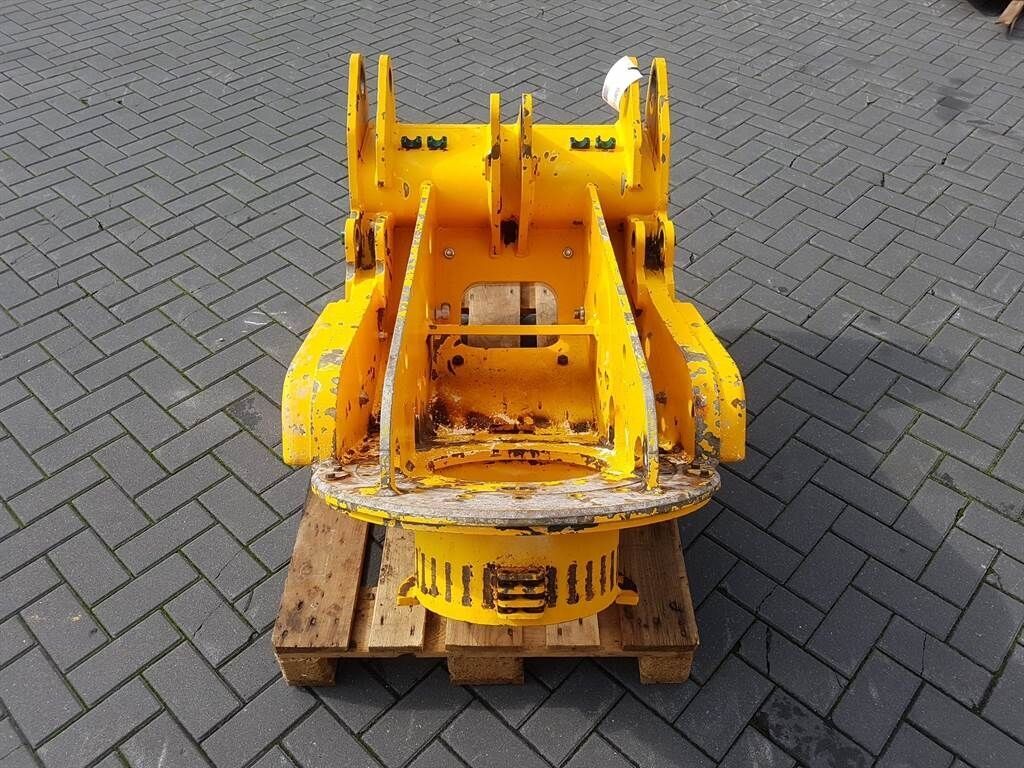 4182022O 2