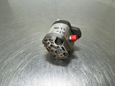 D150AHG-70.10010.00 - CBJ25-G8-S3K - Gearpump 3