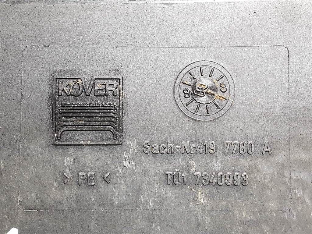 AZ85 - 4197780A - Fuel tank/Kraftstofftank 3