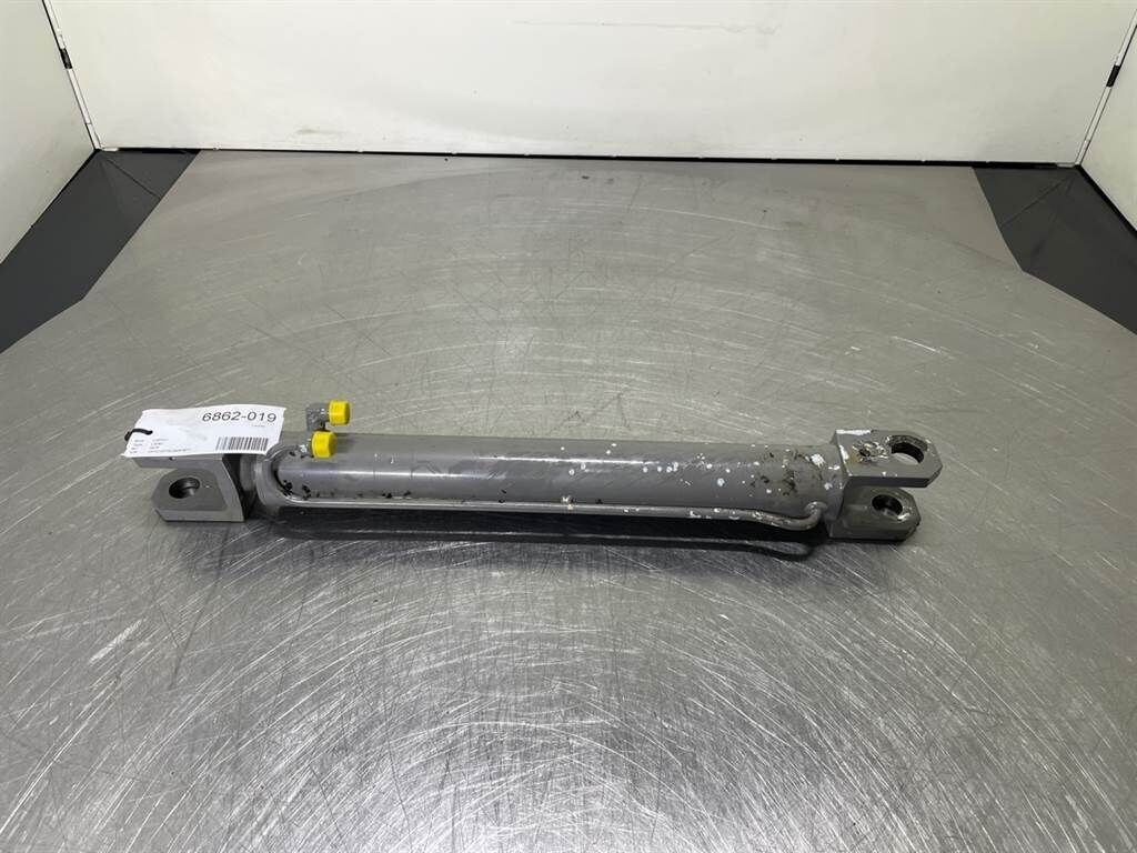 L506C-11101875-Steering cylinder/Lenkzylinder 1