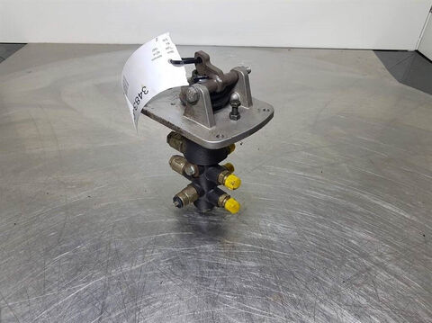 AZ14-Wabco 4674063050-Brake valve/Bremsventile/R 2