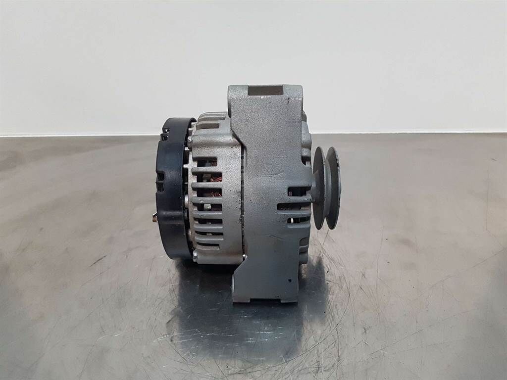 Deutz Fahr 28V 35A - Alternator/Lichtmaschine/Dynamo 3