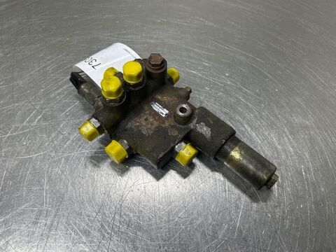 AZ14-4109602A-Brake valve/Bremsventile/Remventie 3