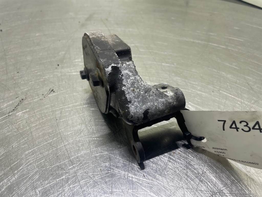 AS900-Cummins B3.3T-4944179-Pumpenantrieb gehaeu 3