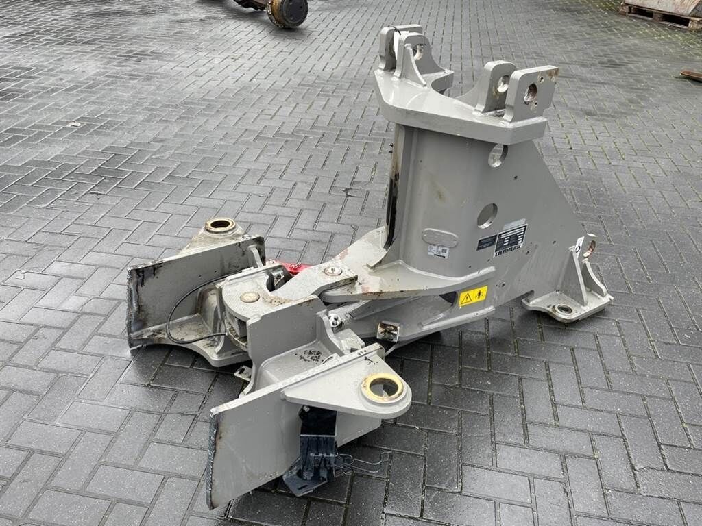 L506C-93026704- /Frame 3
