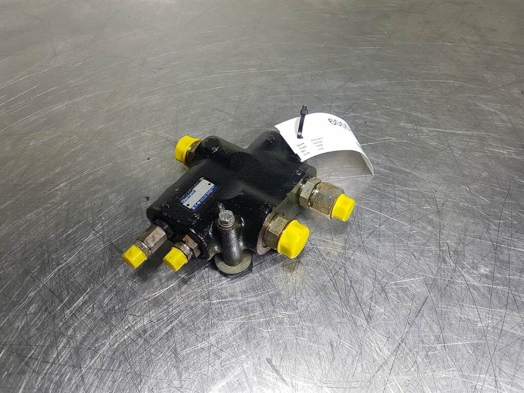 Char-Lynn 6061332002 - Kramer 320 - Priority val 2