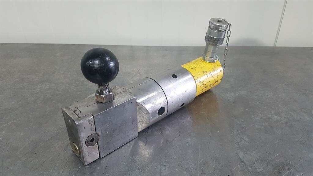 RC151 - Cylinder/Zylinder/Cilinder 2