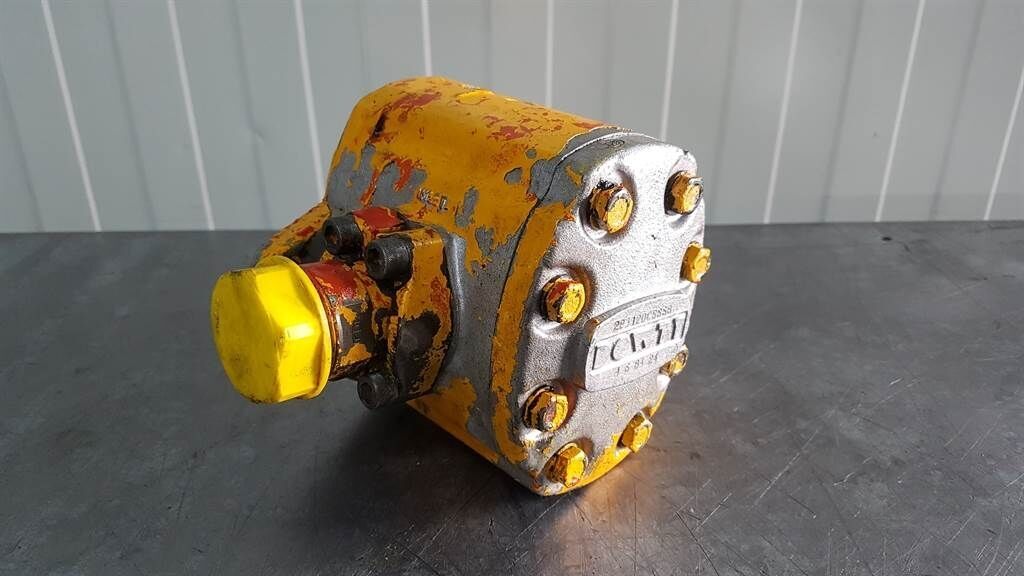 2P3120CSSSB - Gearpump/Zahnradpumpe 2