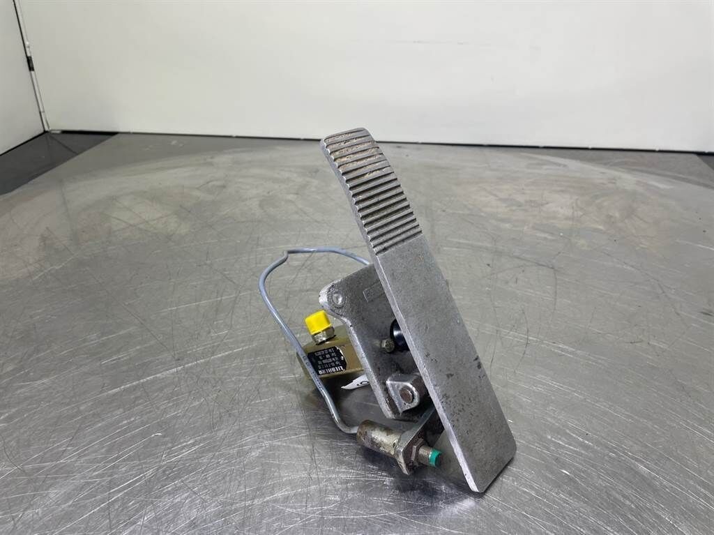 A924B-9075098/9198863-Servo valve/Servoventil 1