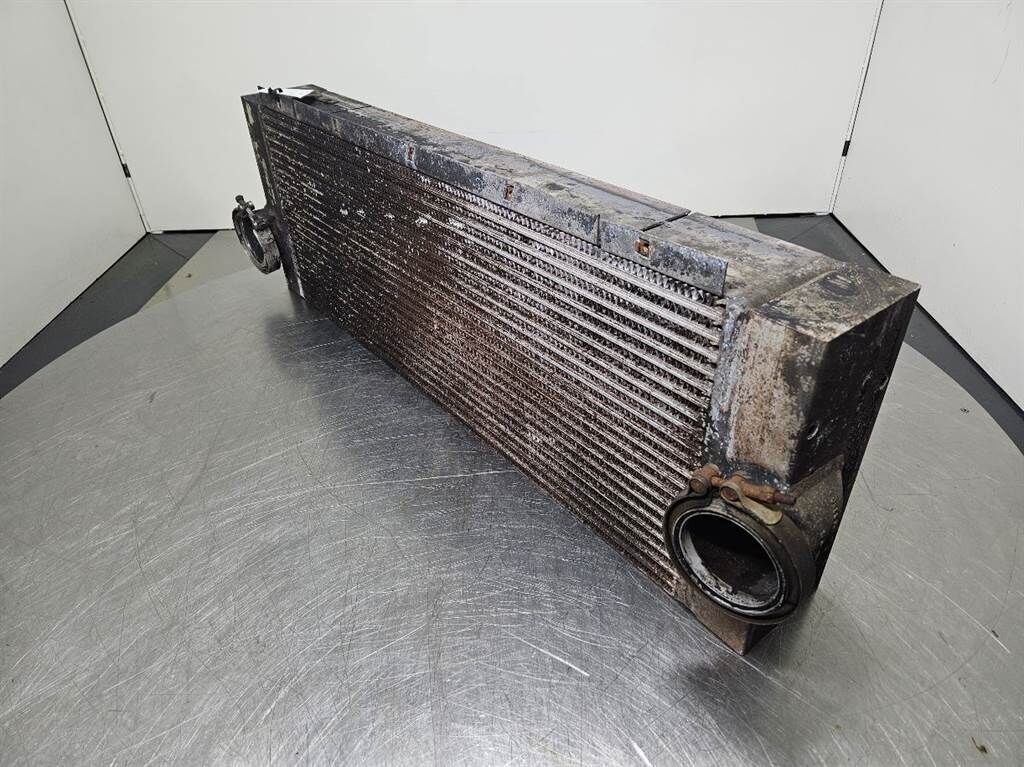 LH80-11346576-Charge air cooler/Kühler/Koeler 2