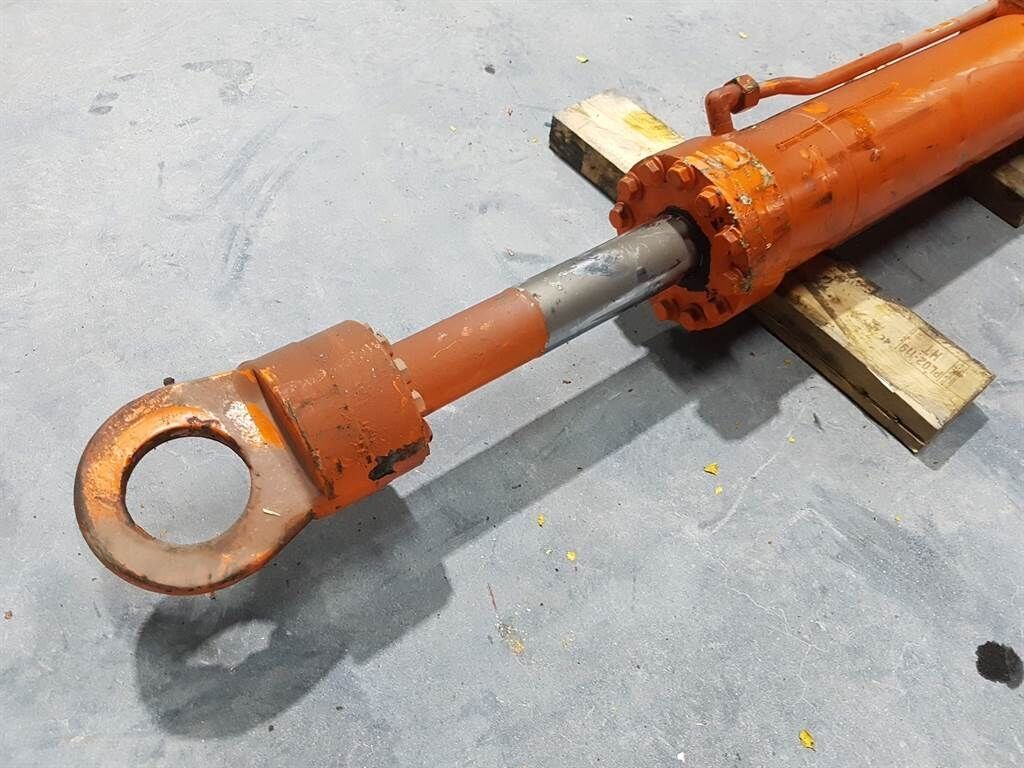 Schaeff - Tilt cylinder/Kippzylinder/Nijgcilinde 2