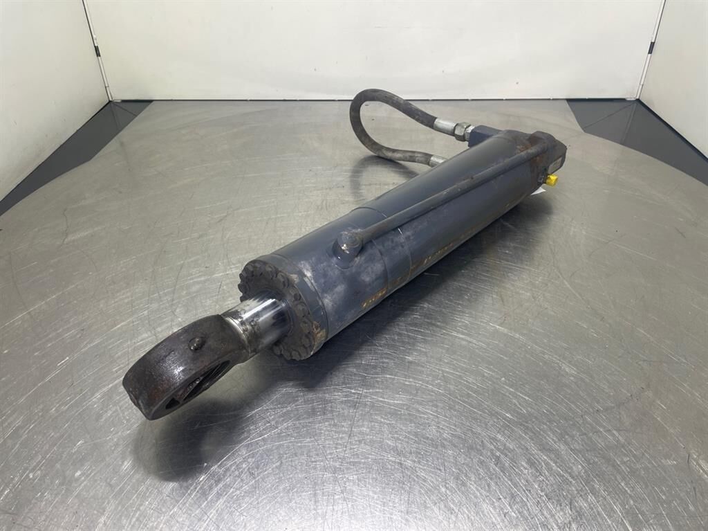 MHL320-5577661295-Outrigger cylinder/Zylinder 2