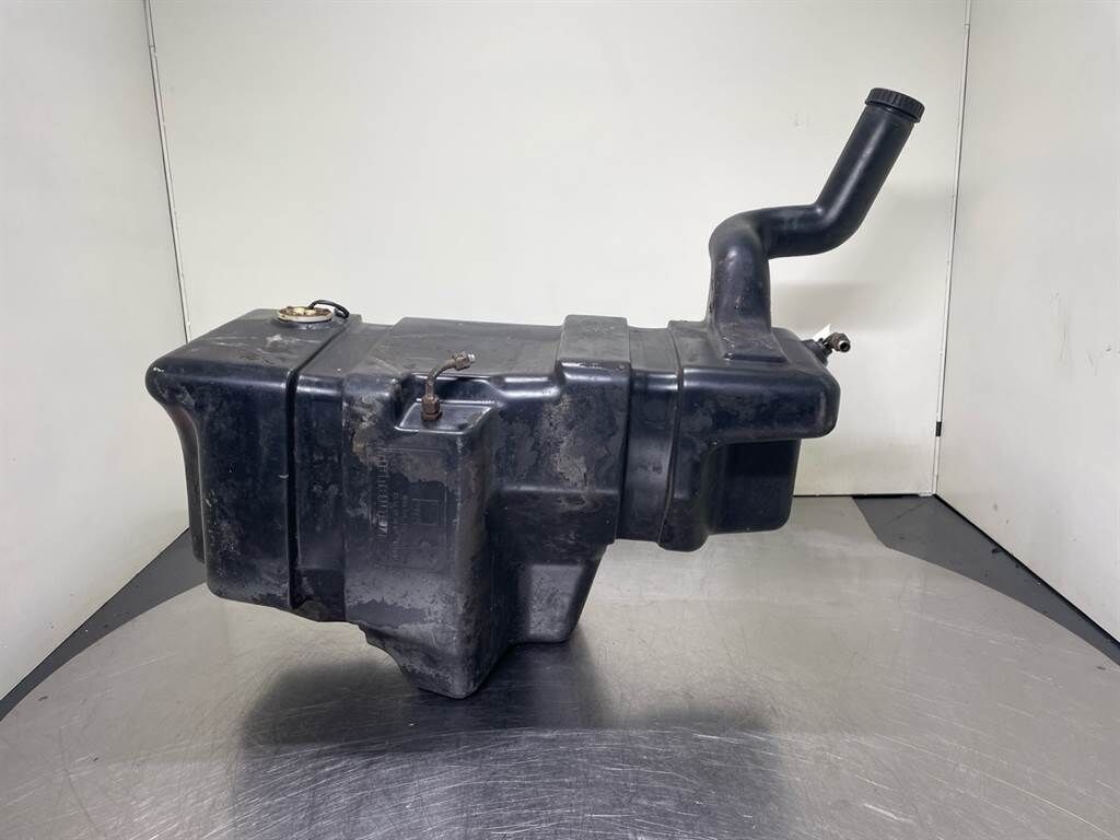 L30D-VOE11370525-Fuel tank/Kraftstofftank/Tank 3