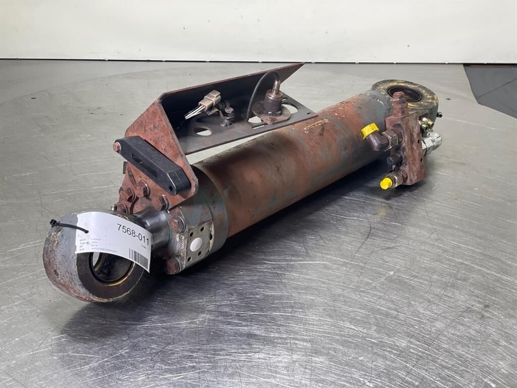 L524-94063603-Tilt cylinder/Kippzylinder 2
