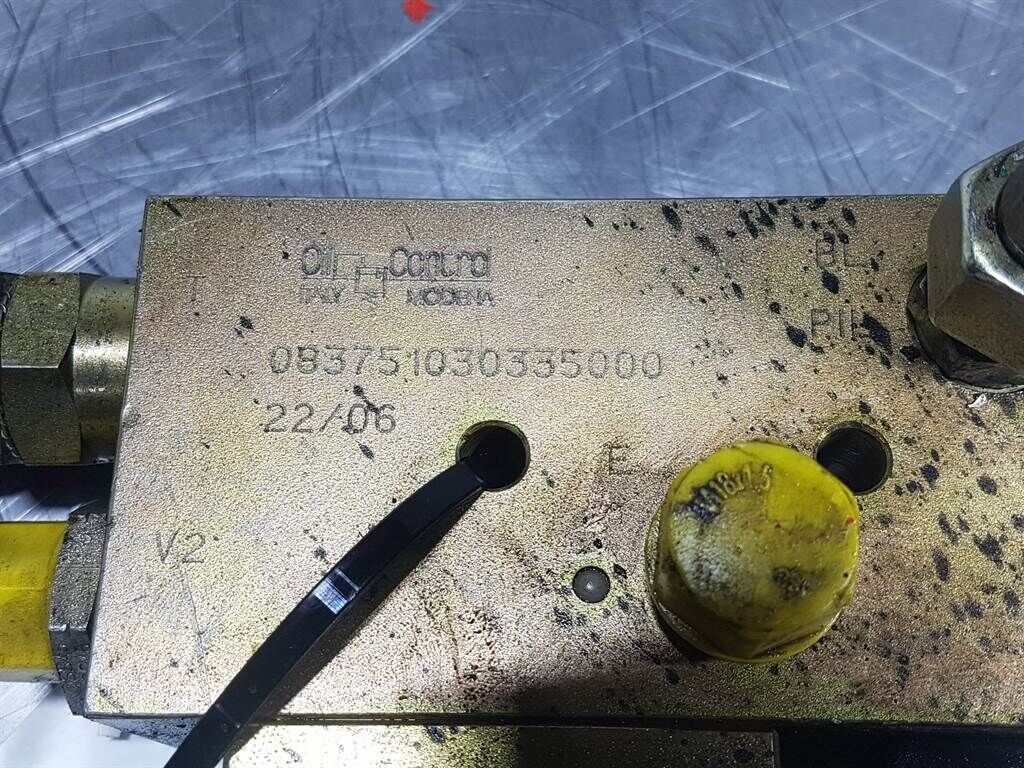 Oil Control 083751030335000 - Counter balance va 3
