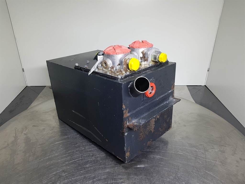 AZ85 - 4117765A/4195249A - Tank/Reservoir 2