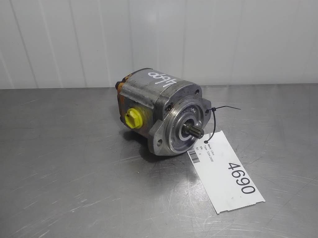 53940496 - Gearpump/Zahnradpumpe 1