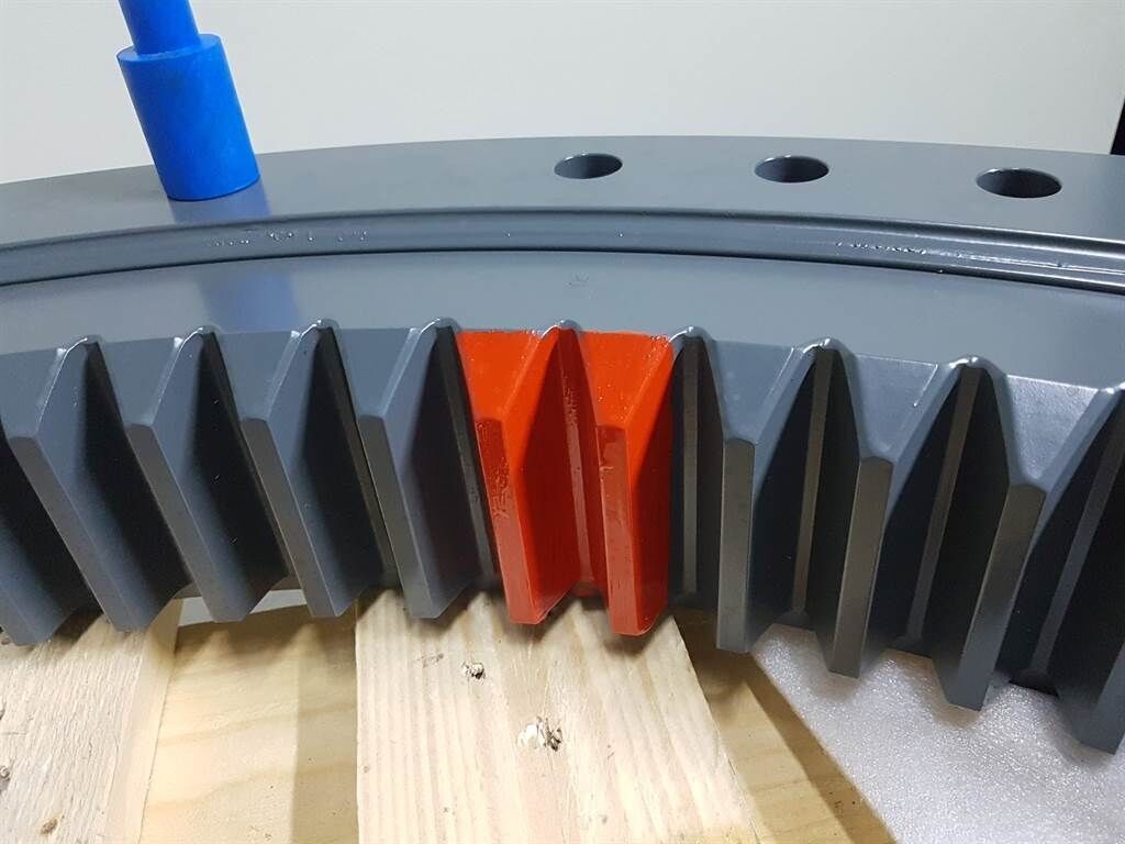 LH30M-932833001-Slewing ring/Drehkranz/Draaikran 3