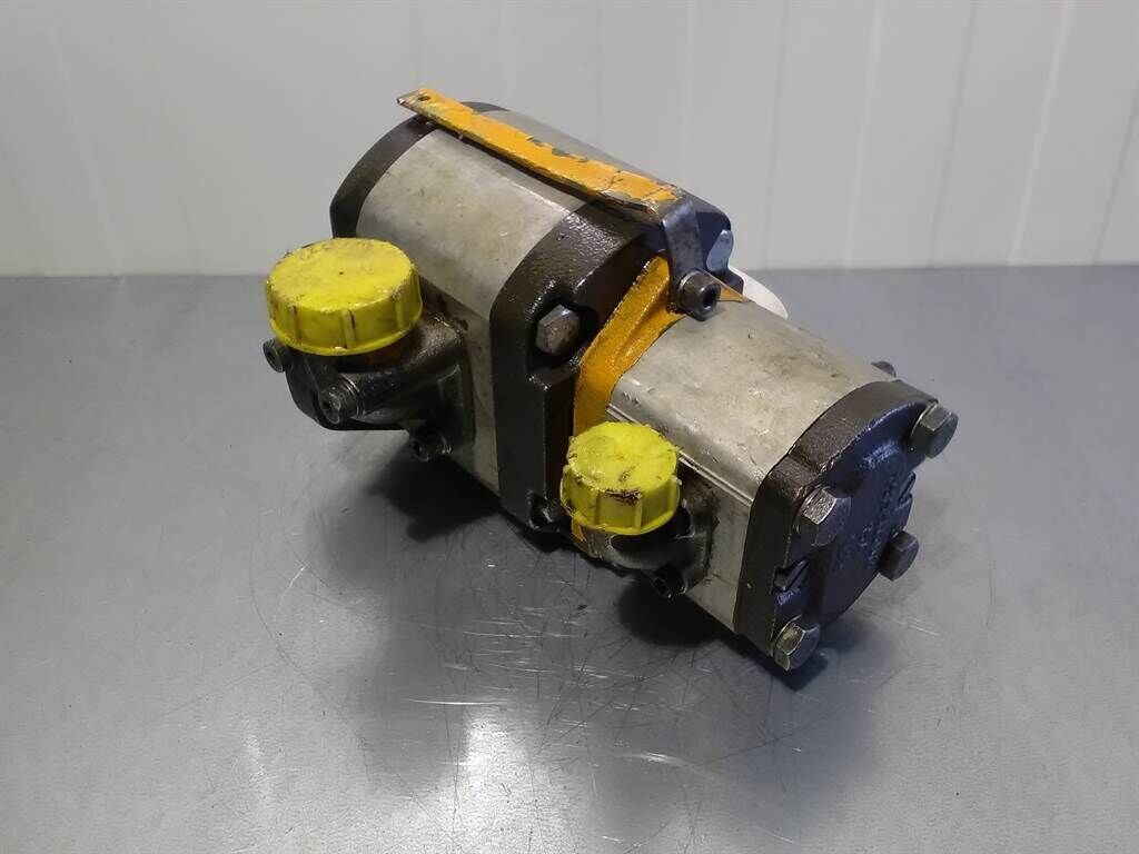 1517222447 - Gearpump/Zahnradpumpe/Tandwielpomp 2