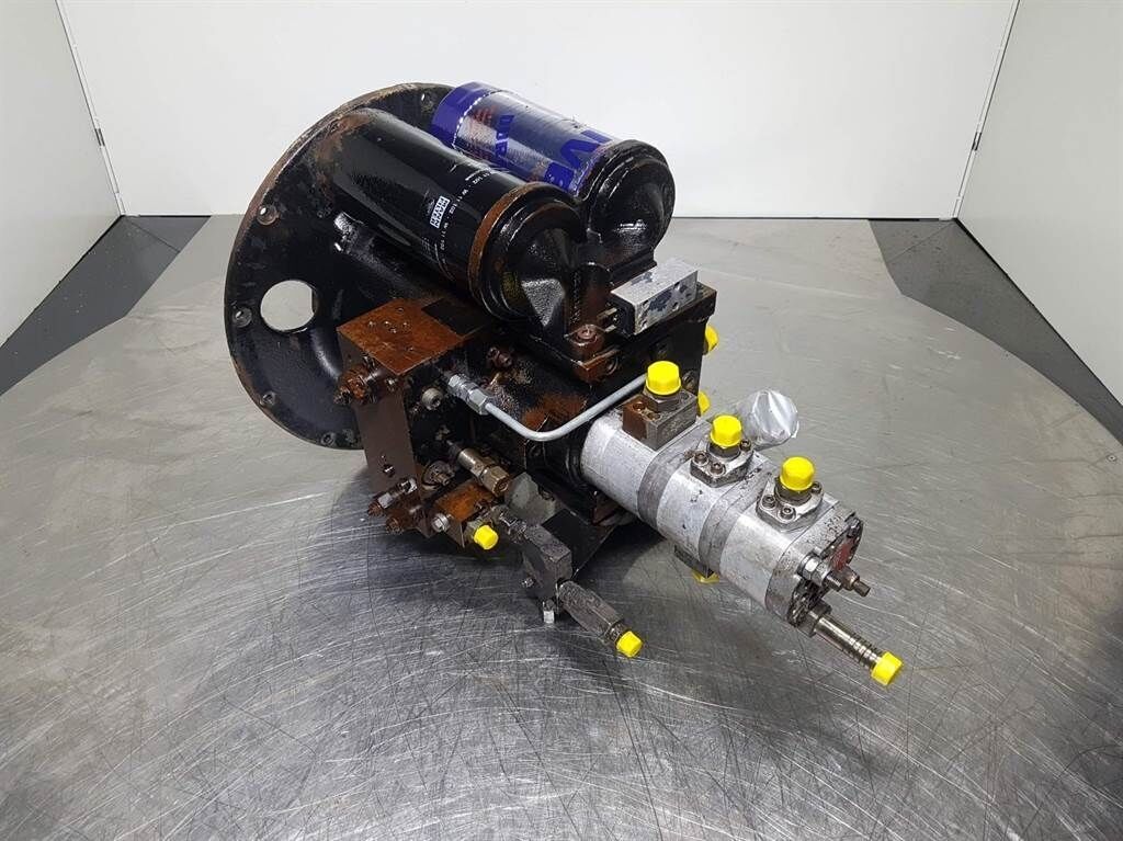 80219300-Load sensing pump 3