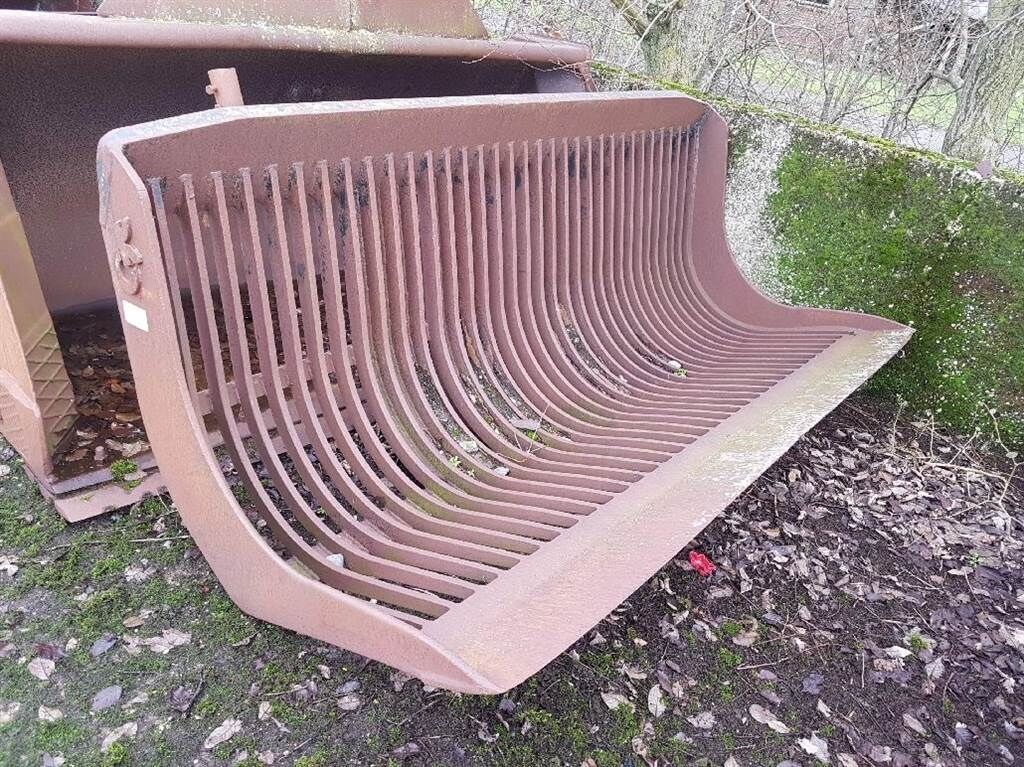 SW2003-C. Klein W18-2,50 mtr-Skeleton bucket 1