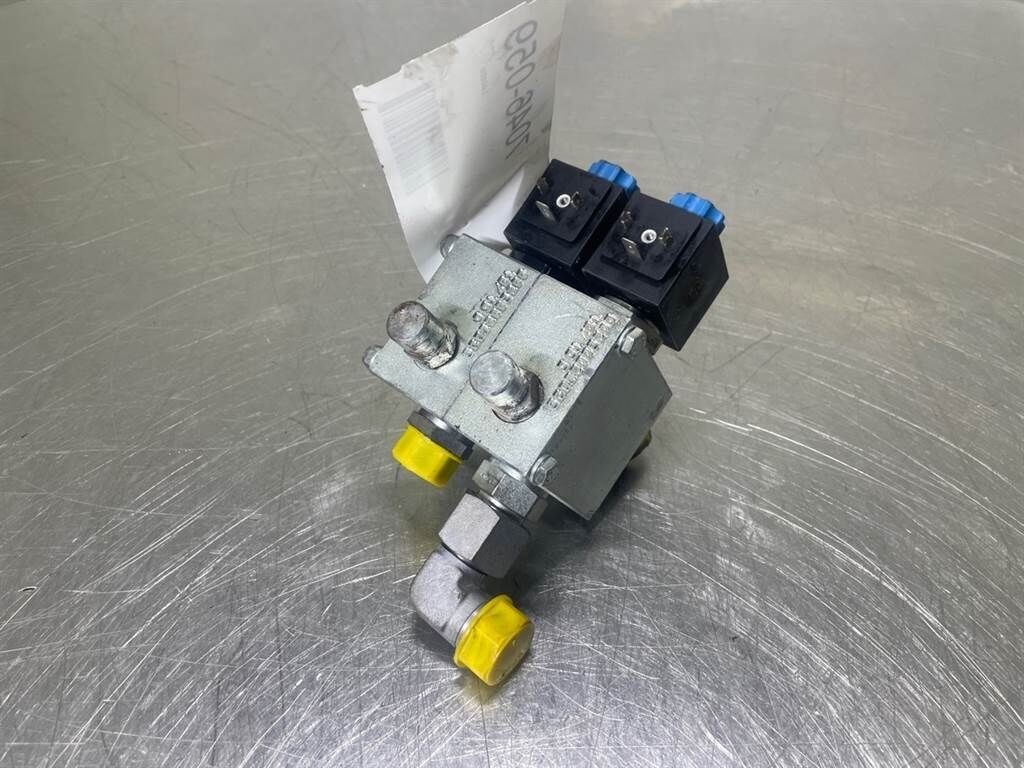 12MTX-6090481-Walvoil 5KT7200301-2/2 Valve 1