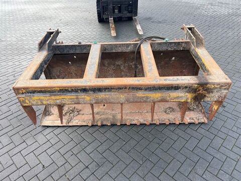 Sonstige AZ9/AZ10-Silage cutter/Silageschneider/Pelikaanb