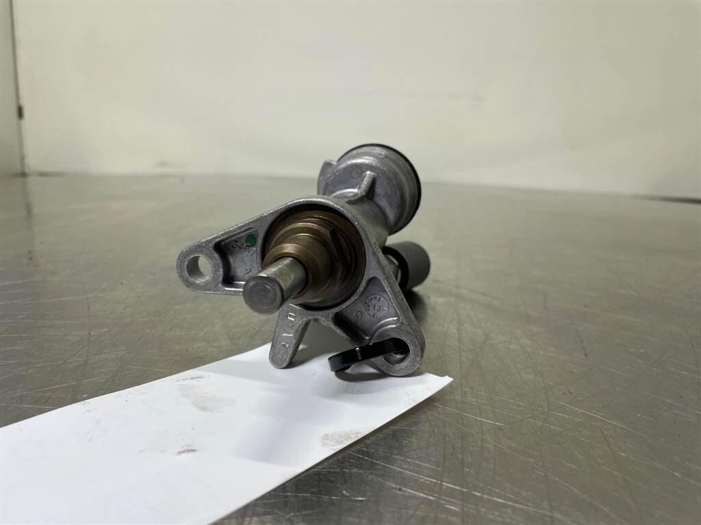L30B-Z/X-Deutz TD2011L04I-04103662DX-Fuel pump 3