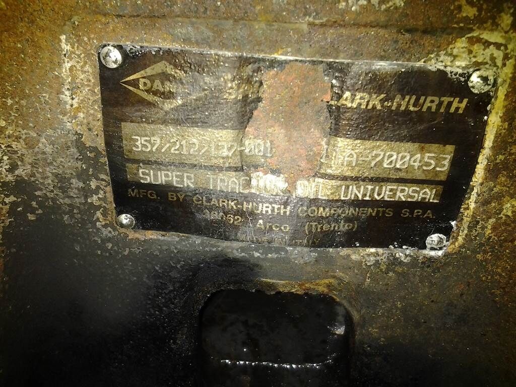 Dana 357/212/127-001 - Ahlmann AZ 85 - 3