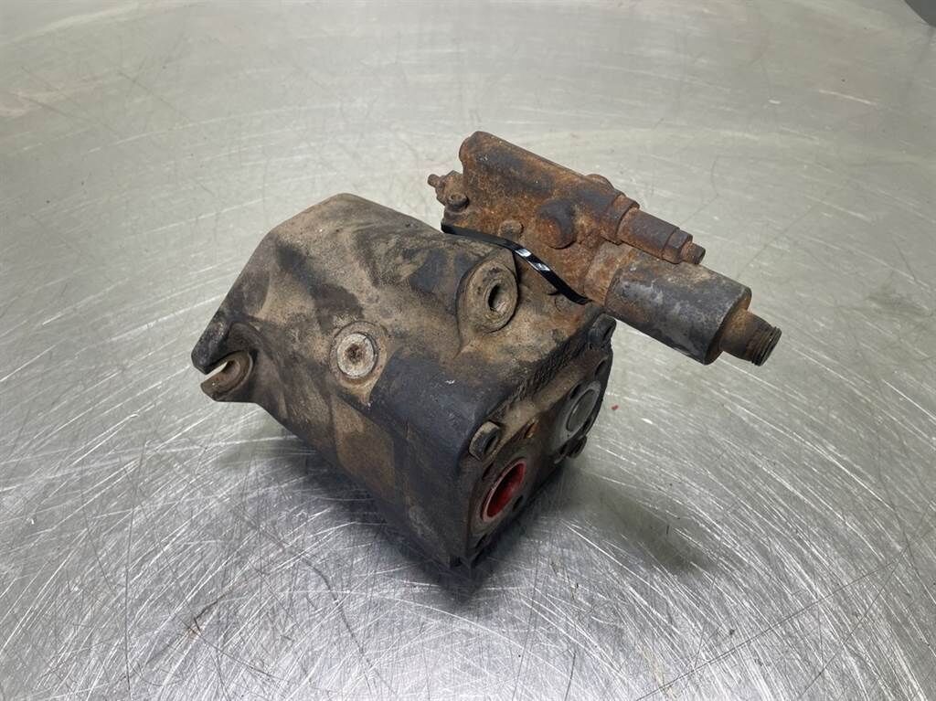 LH80-10651570-Load sensing pump 2