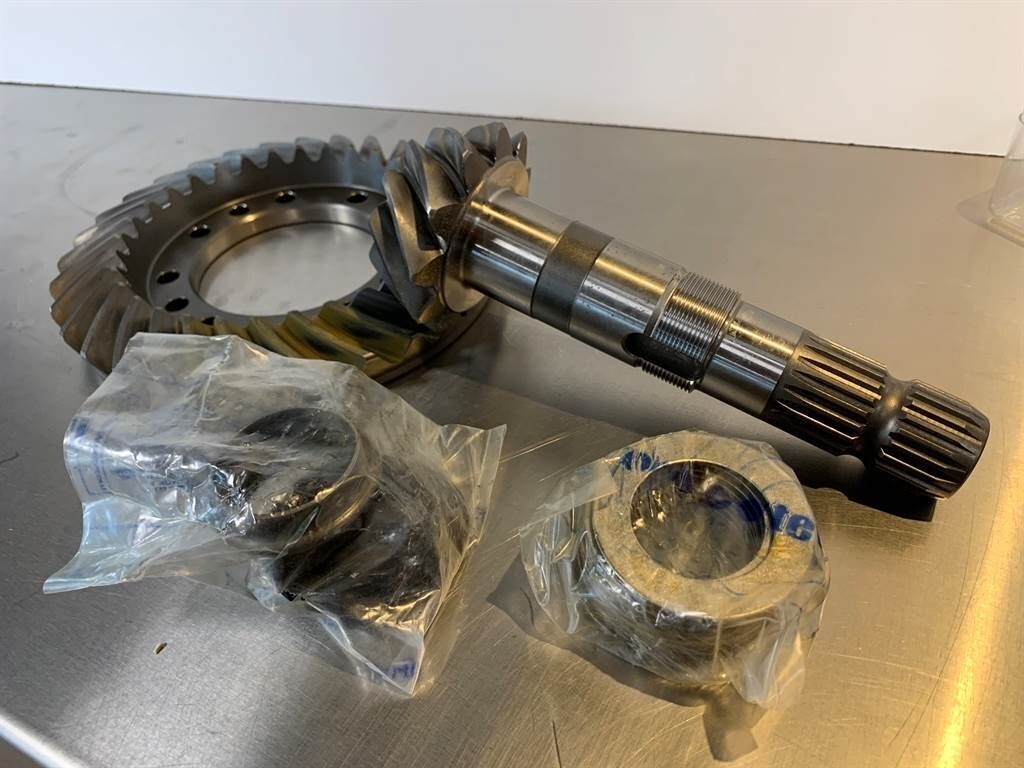 906 - Z=11/32-151-0927-Bevel gear set/Kegelradsa 3