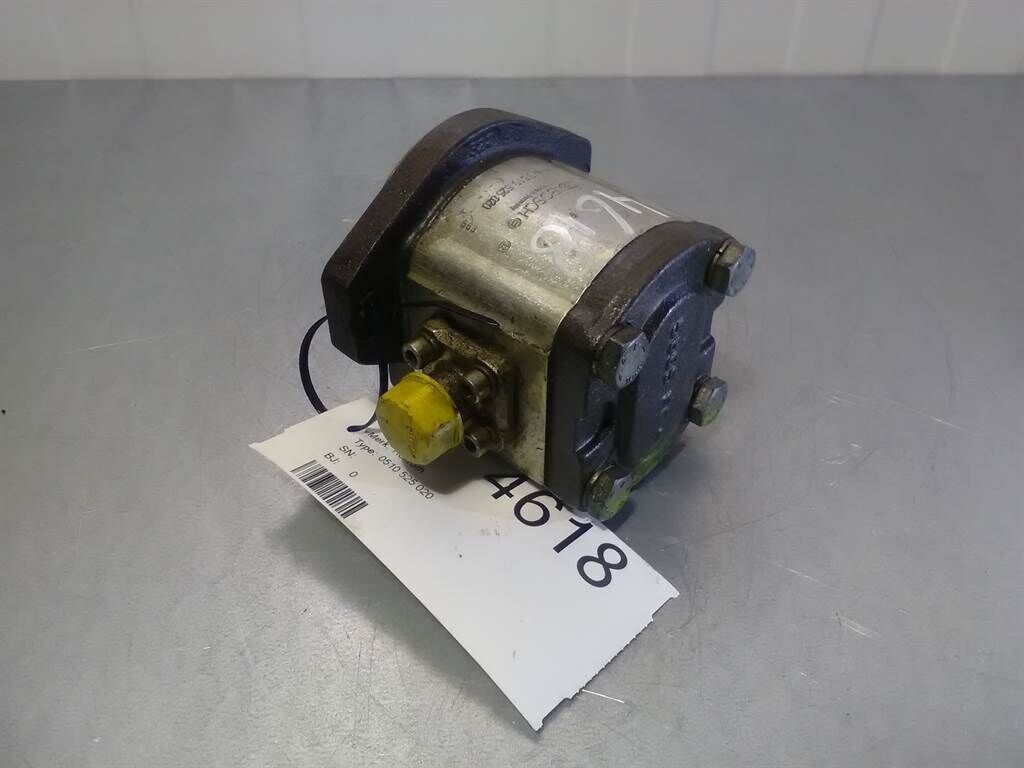 0510525020 - Ahlmann AZ 6 - Gearpump 2