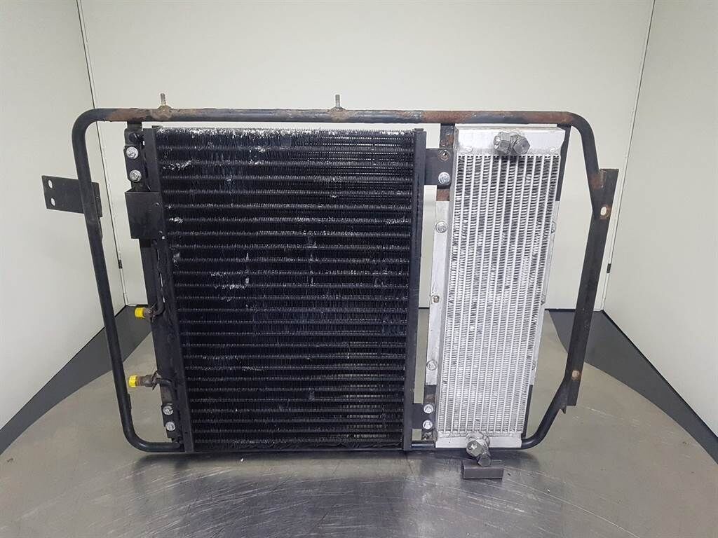 A934C-10005670-UKD215/4-Airco condenser/Koeler 1