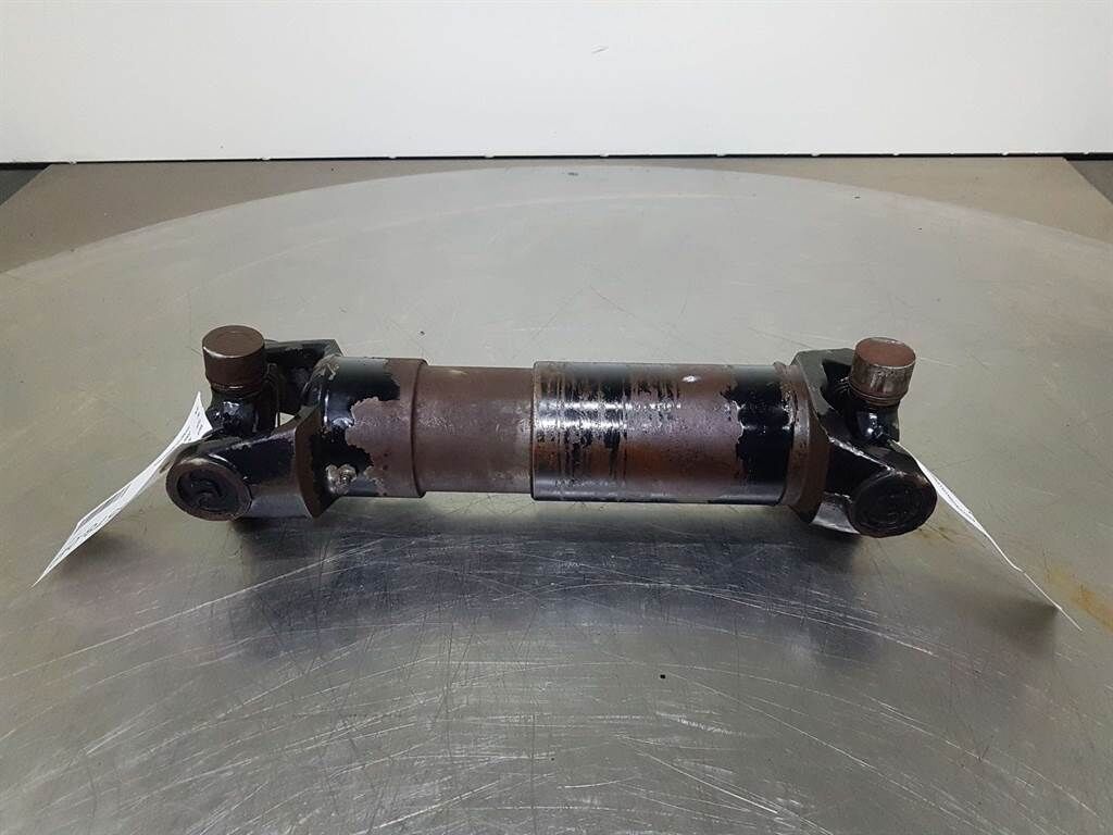 621D - Propshaft/Gelenkwelle/Cardanas 1