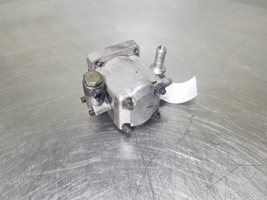 T4.236-XugpaBnuka A42X-Gearpump/Zahnradpumpe 3