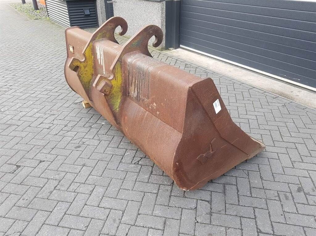 CW30 - 2,20 mtr - Bucket/Tieflöffel/Dichte bak 1