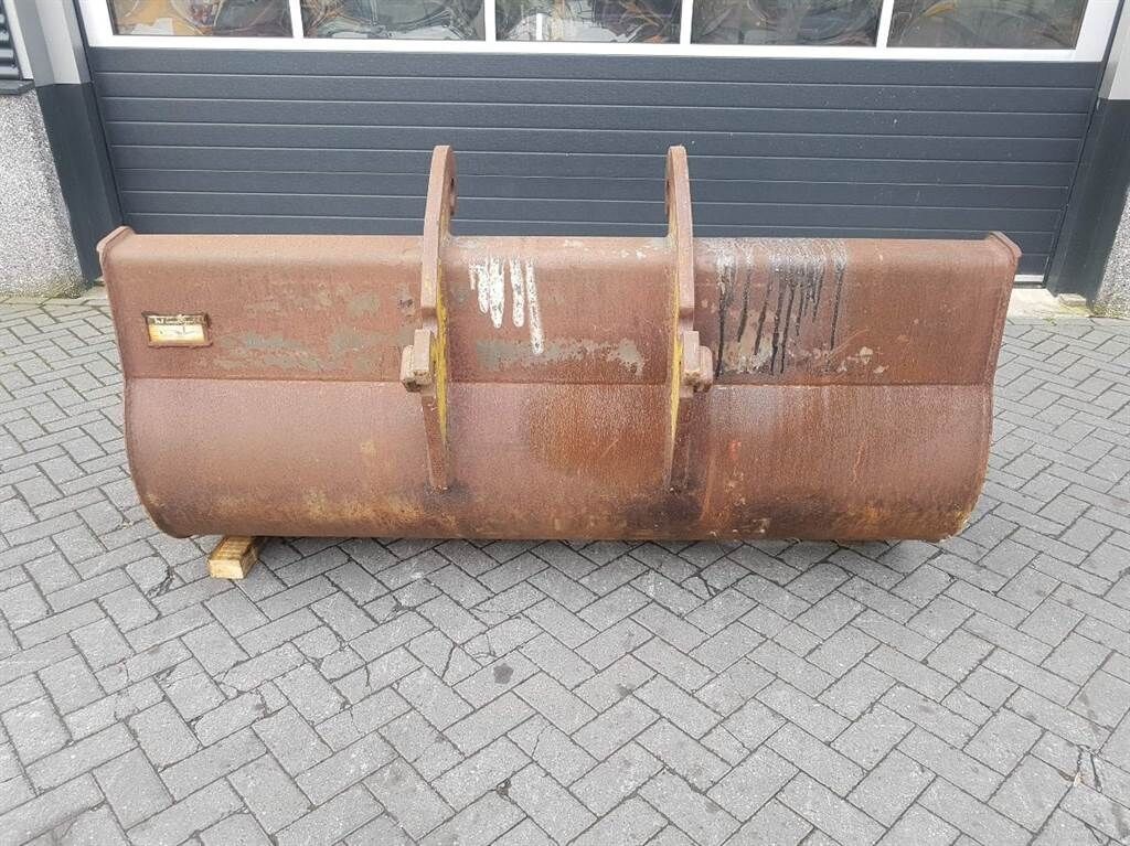 CW30 - 2,20 mtr - Bucket/Tieflöffel/Dichte bak 2