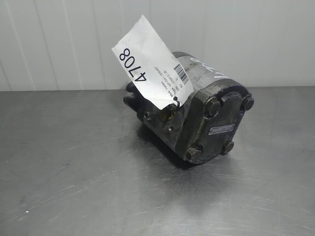 WP15A1 - Volvo L 35 B-Z - Gearpump 2