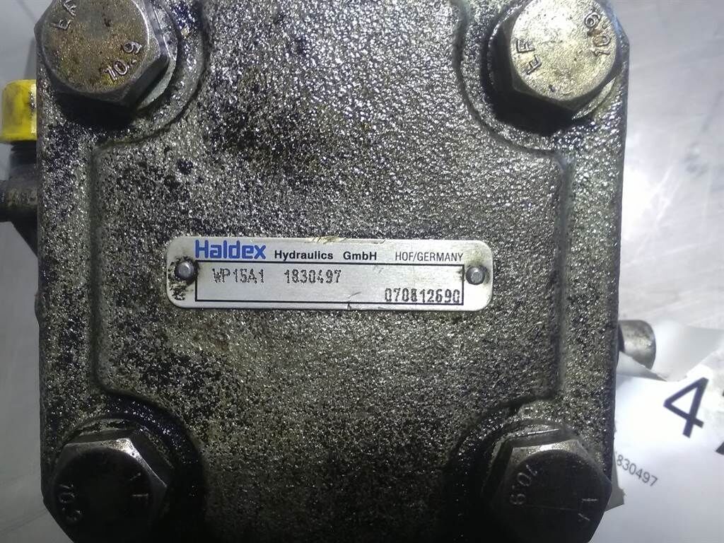 WP15A1 - Volvo L 35 B-Z - Gearpump 3
