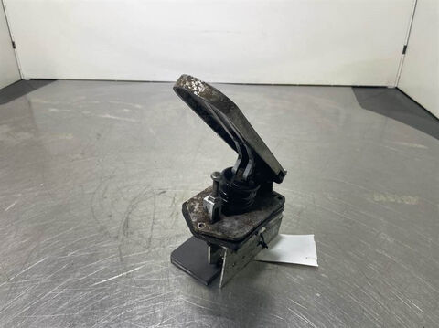 L25.5 - Gas pedal/Fusspedal/Gaspedaal 2